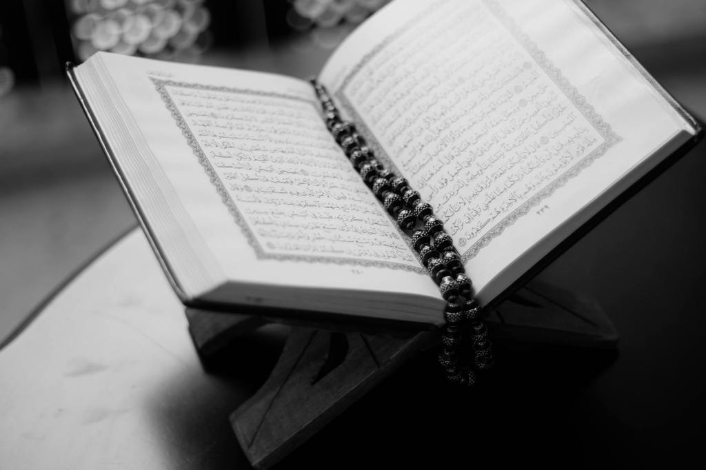 Luar Biasa Yang Membaca&nbsp;Al-Quran